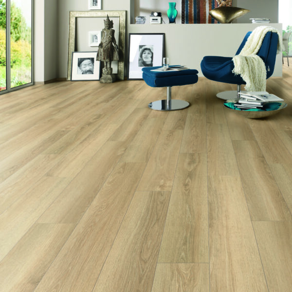 K652 Cashew Montreux Oak